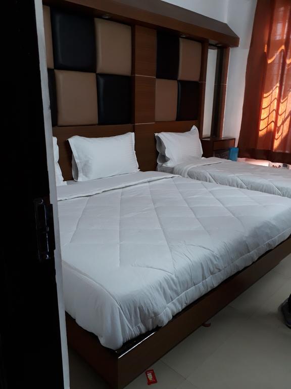 Hotel Katra Residency Exteriér fotografie
