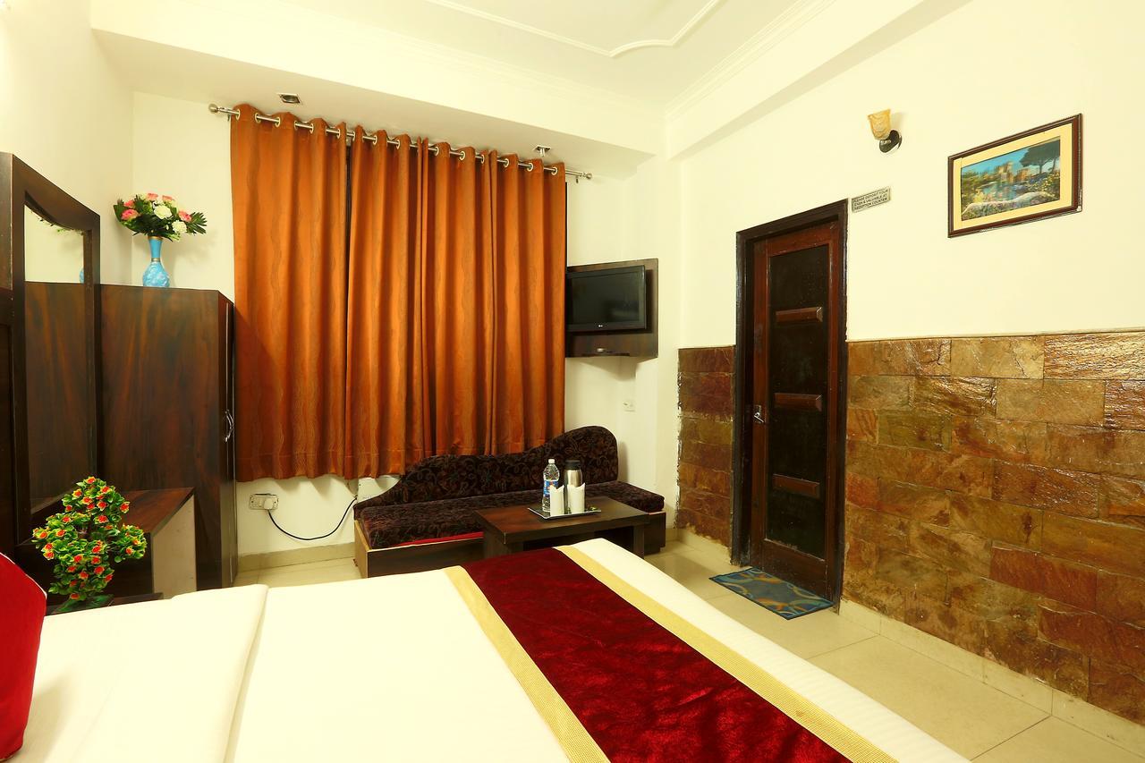 Hotel Katra Residency Exteriér fotografie